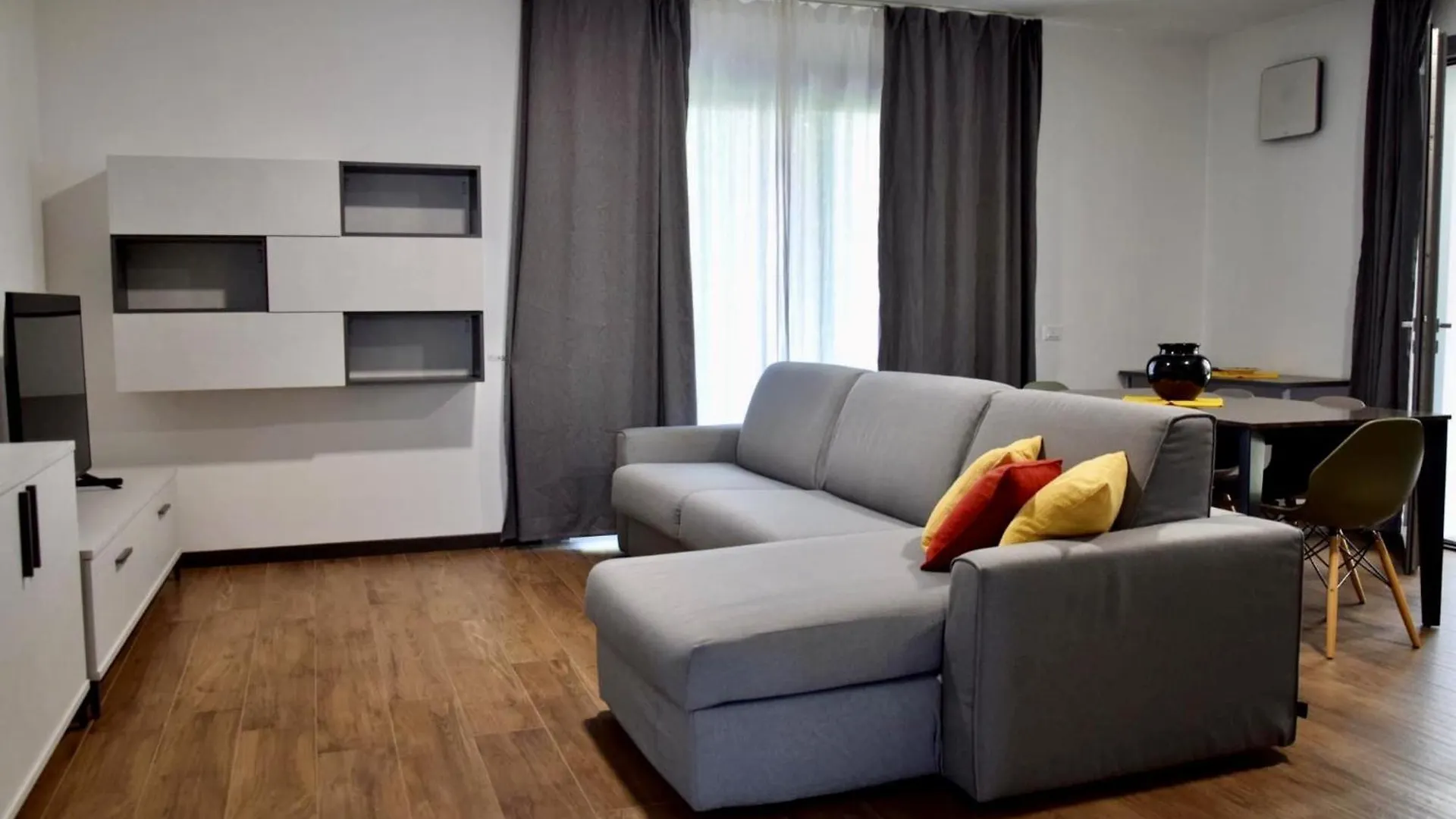 Villa Donne Del Lago Silvia Salo Apartment